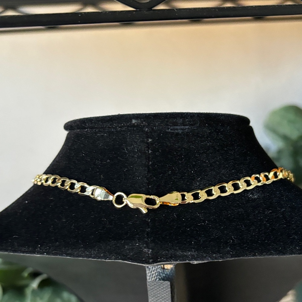 Gold Butterfly Pendant Necklace - Picture 3 of 6